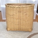 竹で編んだかご