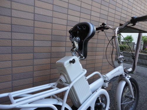 16インチ折り畳み電動アシスト自転車 ホワイト RICHBIT CITY