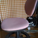事務椅子(学習椅子)足台付き、高さ調整できるので小学一年生から大...
