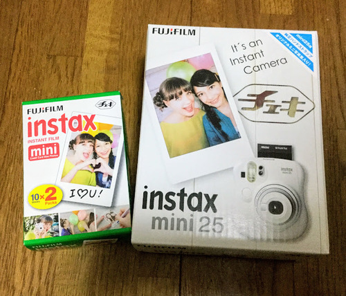 【新品未開封】FUJI FILM インスタントカメラ チェキ instax mini 25 ホワイト＆チェキ用フィルム 20枚