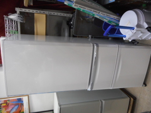 日立　370L 3ドア冷凍冷蔵庫 MR-C37R-中まで洗える自動製氷