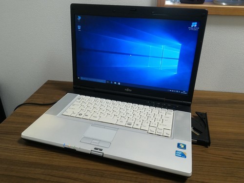 お取引中)Core-i5 Office2016搭載 Windows10ノートPC i5/ﾒﾓﾘ2G/HDD160G/DVD-ROM/Kingsoft Office2016 [富士通 Lifebook E780/A]