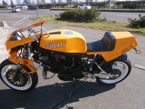 パンタレーサー風ドカ900SS