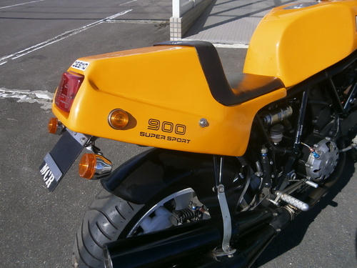 パンタレーサー風ドカ900SS