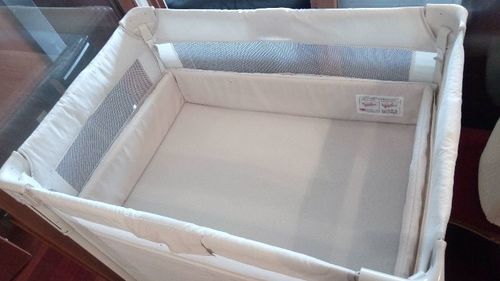 ［専用］ホワイトです C371T Aprica アップリカ ベビーベッド ココネルエアープラス 66044