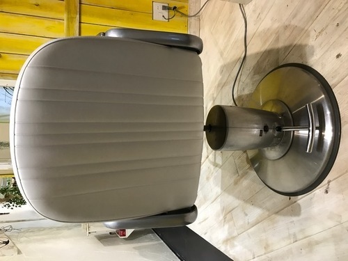 全国配送OK】タカラベルモント キャデラ 電動式 セット椅子 カット