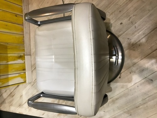 全国配送OK】タカラベルモント キャデラ 電動式 セット椅子 カット