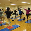 ねこ背を１０秒で伸ばす背伸ばし体操plusダイエット講座 - 北九州市