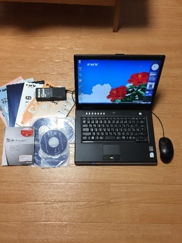 パソコン FUJITU FMV-BIBLO NF70W