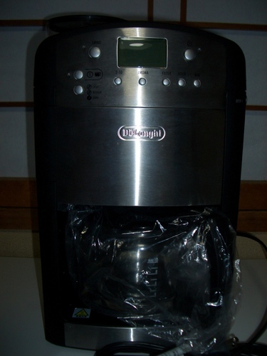 デロンギ 全自動コーヒーメーカーCMG310E-S　使用頻度少なく新品同様！最大10杯抽出。