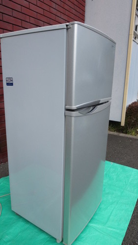 2520 SHARP ノンフロン冷凍冷蔵庫 SJ-H12W