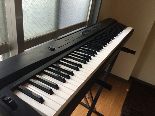 【交渉中】  電子ピアノ(スタンド付き)カシオのプリヴィア PX-330 (BK)