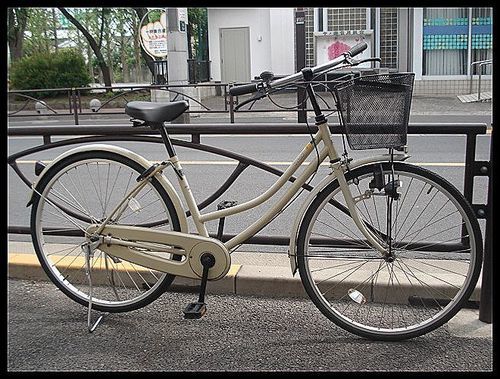 ★リサイクル(再生)自転車・中古自転車・26インチ・アイボリー