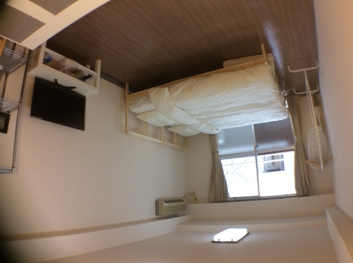 民泊一式 家具類 シングル×2 ベッドパッド×2  シーツ一式 他も色々あります。