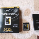 レキサー XQD　2933x 128GB　と　SONY製USBア...