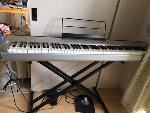 KAWAI　電子ピアノ　es1