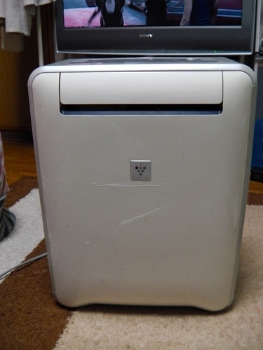 値下げ!部屋干しにシャープ除湿器 乾燥機 CV-S71C 電気代4.2円 コンビニクーラー機能 プラズマクラスターで生乾き臭も