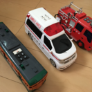 電車、救急車、消防車