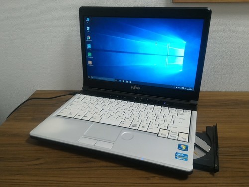 お取引中)第2世代i5 ﾒﾓﾘ4G Office2016搭載! 高速Windows10ノートPC Win10/Core-i5/4GB/HDD250GB/無線LAN/DVD-RW/Kingsoft Office2016 [富士通 Lifebook S761D]