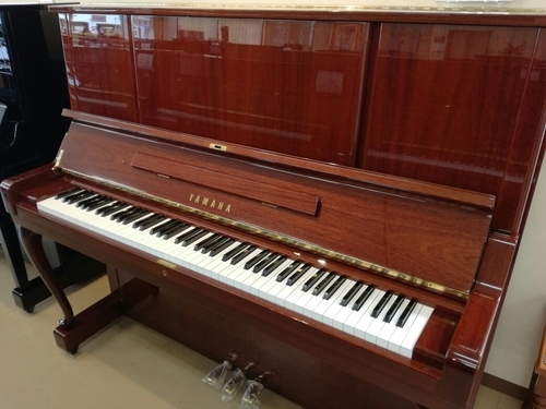 YAMAHA　リニューアルピアノ　W106