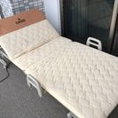 電動の介護用ベッド(折り畳み式)