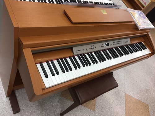 YAMAHA 電子ピアノ CLP-230C クラビノーバ　ヤマハ