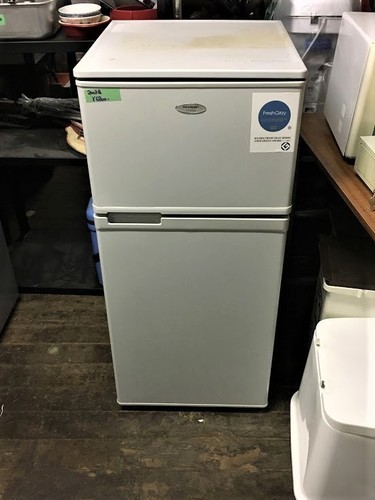 【美品】シャープ　SHARP　冷蔵庫　SJ　90NF　H　03年製　白　ホワイト