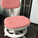 ピンク色が可愛い学習椅子(#^.^#)