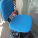 【使用済中古品】椅子（ブルー・ピンク２脚セット）引き取り希望