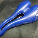 selle SMP サドル 色：ブルー