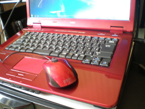 ノートパソコン NEC Lavie LL550/T Windows7 32Bit