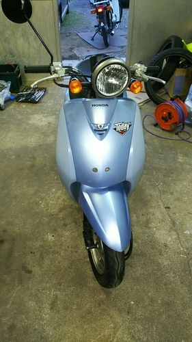 セル始動！トゥデイ オシャレな原付スクーター ビーノ?ジョルノ?