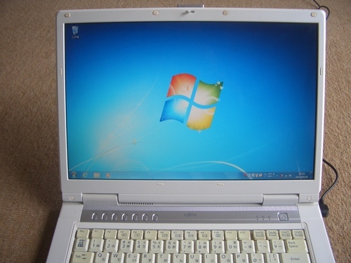 素敵な ノートパソコン　Windows7  NF50X 富士通　BIBLO  ノートパソコン