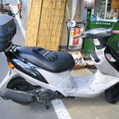 アドレス125　メット、リアボックス、グローブ付き スクーター