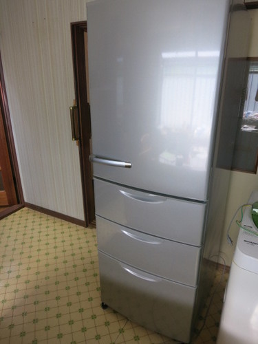 AQUA ノンフロン冷蔵庫 AQR-361D 355L 4ドア 右開き 省エネ 2015年製 ブライトシルバー ※横浜市金沢区現地引取り限定