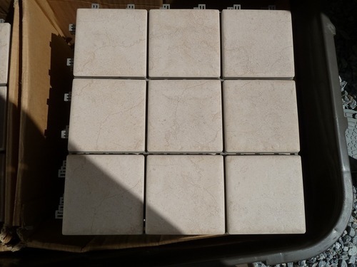 磁器製タイルマット 大量34枚 状態は良好です。 ベランダマット  