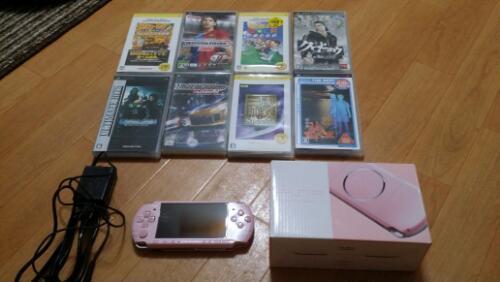 【超美品】PSP本体ピンク ソフト12本セット 全国送料無料！