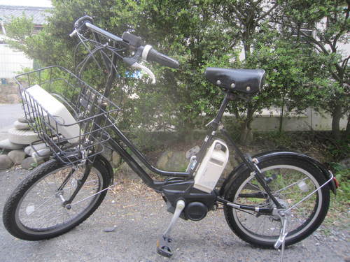 電動アシスト自転車（20インチ、YAMAHA）