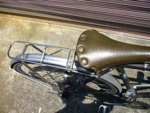 ブリジストン ショップ クエロ タイヤとブレーキシューは交換してください 