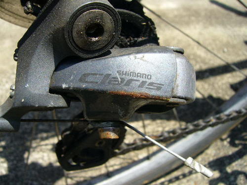 ブリジストン ショップ クエロ タイヤとブレーキシューは交換してください 