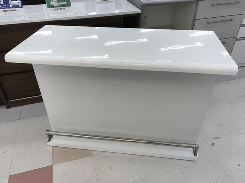 取りに来て頂ける方限定！ニトリのバーカウンターのご紹介です！