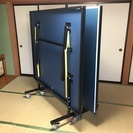 卓球台 国際規格サイズ (移動キャスター付）＋卓球マシーン＋ボール45個＋ラケット2個 中古
