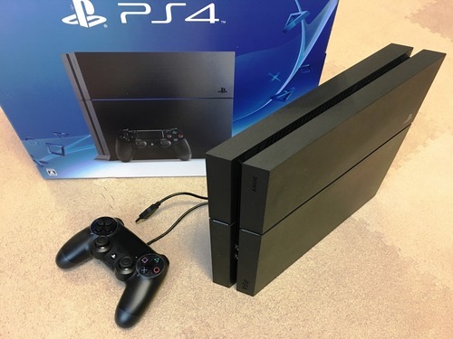 《お取引中！》PS4プレステ4本体CUH-1200A(500G)【美品・外箱付属品有り】