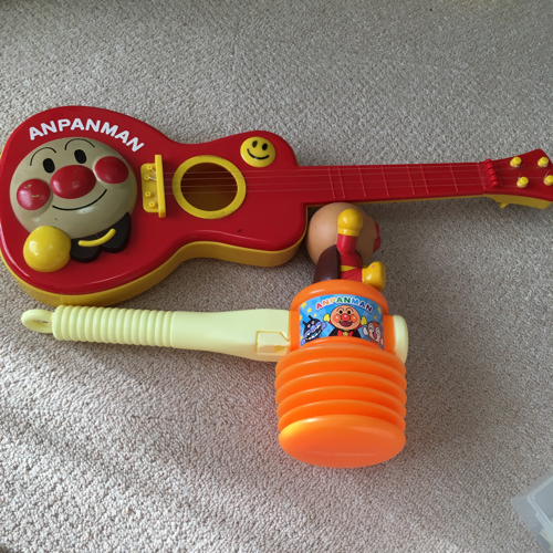 アンパンマンギター ピコピコハンマー セット ちむくま 伊丹のおもちゃ 知育玩具 の中古あげます 譲ります ジモティーで不用品の処分