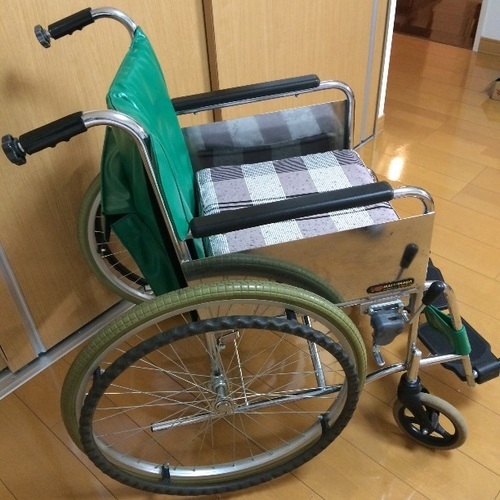 マツナガ製 自走型 車椅子 折りたたみ式