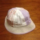 【売ります】子供用帽子46㎝（色：白×紫）
