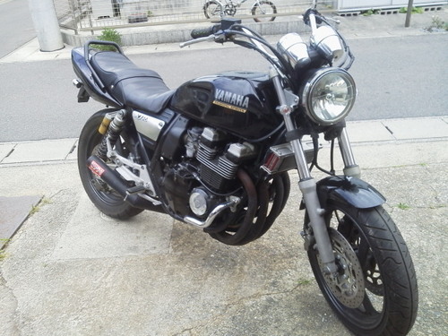 xjr400　４HM実働 全国4000台限定モデルのS?だと思います。少カスタム有