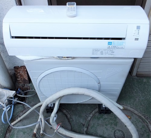 ☆\tダイキン DAIKIN S22LTES-W F22LTES-W R22LES 冷暖房ルームエアコン Eシリーズ◆一年中大活躍