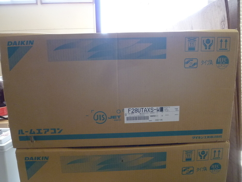 J10　DAIKIN ｴｱｺﾝ(新品2017年製) F28UTAXS-W