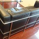 高級家具（大塚家具購入）LC2とバルセロナテーブルをお安くお譲り致します。